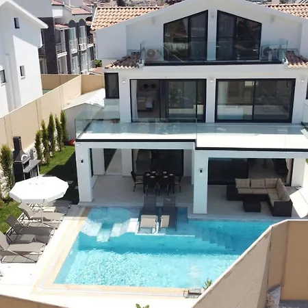 La Marbella فتحية