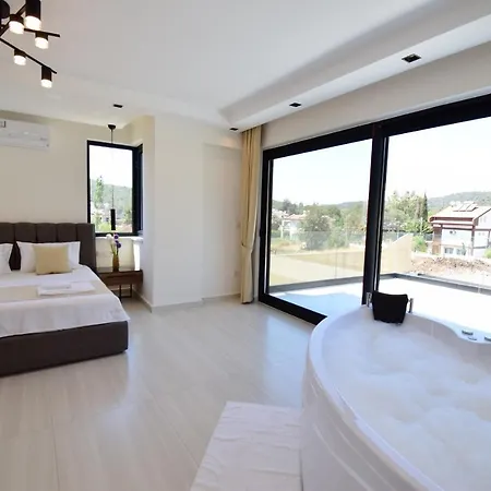 La Marbella فتحية