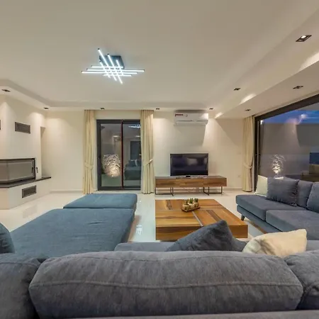 ヴィラ La Marbella